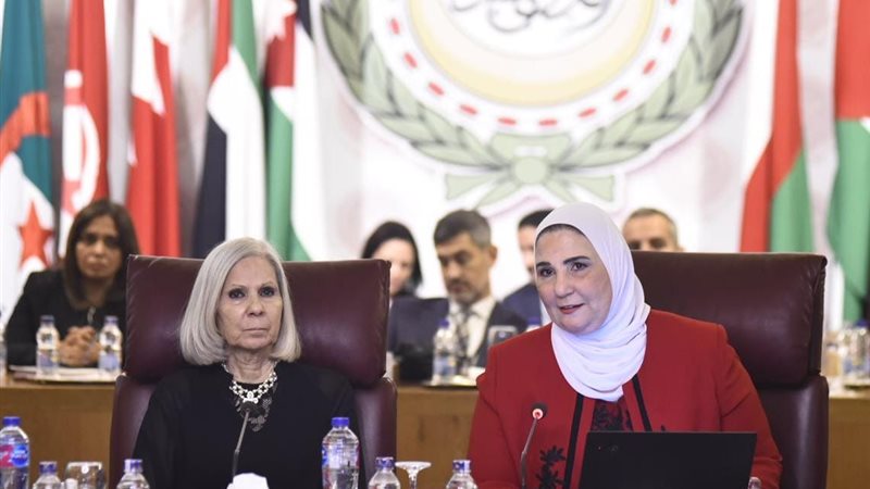نيفين القباج وزيرة