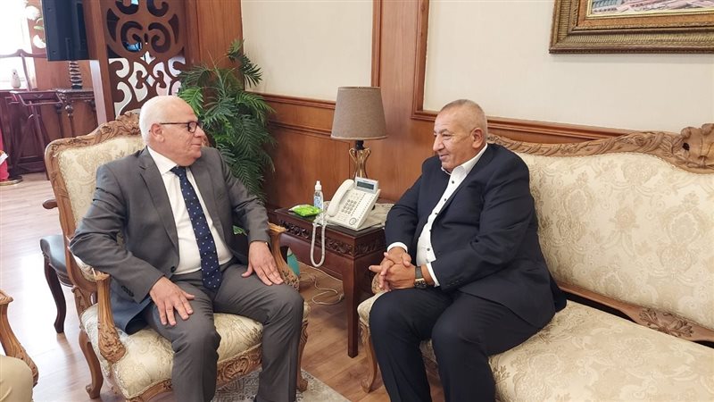 محافظ بورسعيد يلتقي