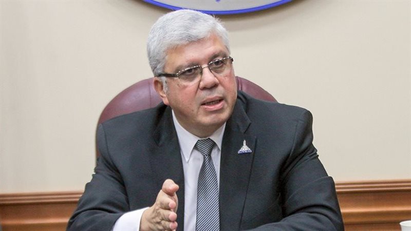 د. ايمن عاشور وزير