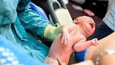 تفسير حلم الولادة في المنام وعلاقته بالتخلص من المشكلات
