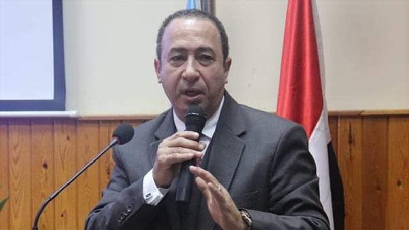الدكتور عمرو مصطفى