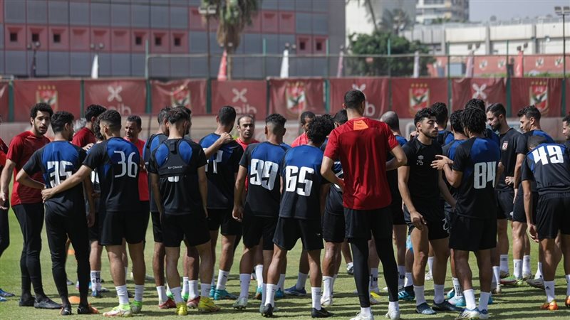 كولر مع لاعبى الأهلى