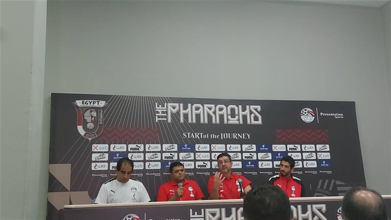 المؤتمر الصحفي لمدرب