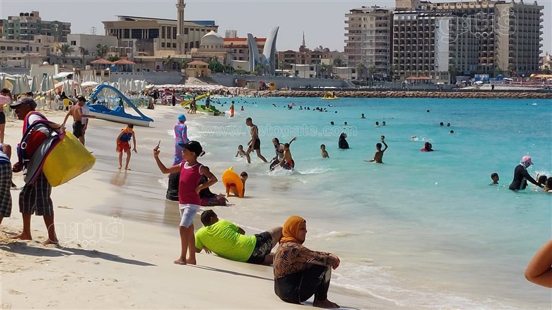 الاقبال على شواطئ