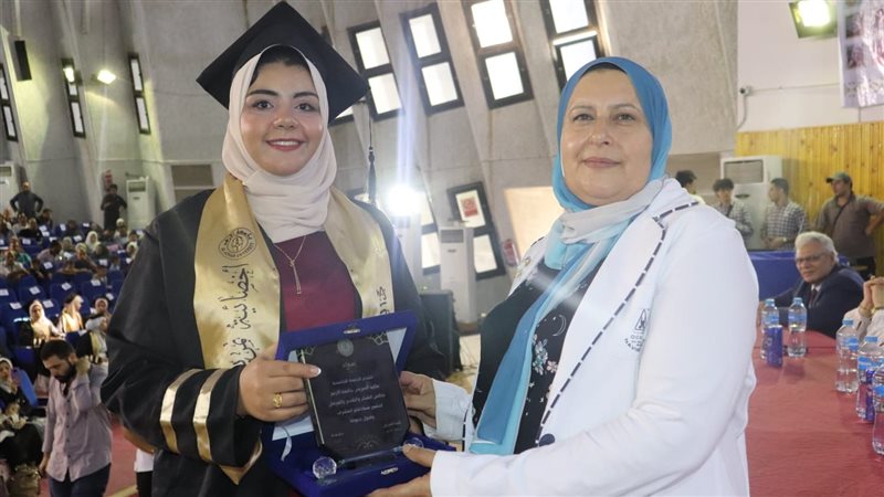 تكريم الطالبات 