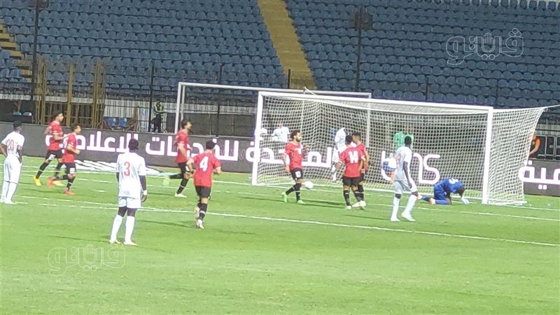 محمد صلاح يحرز الهدف