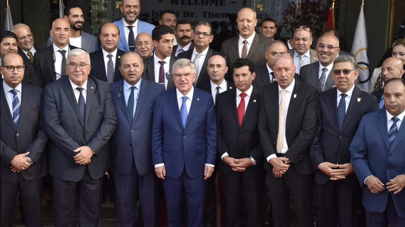 زيارة توماس باخ للجنة