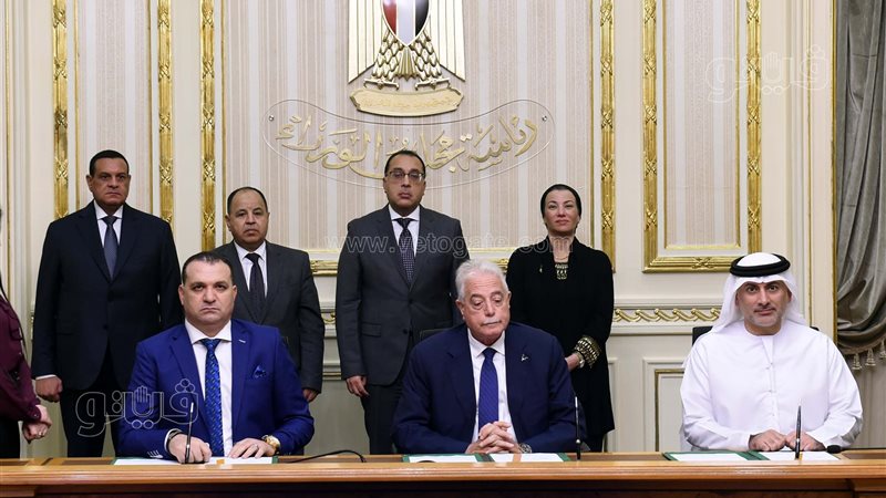رئيس الوزراء يشهد