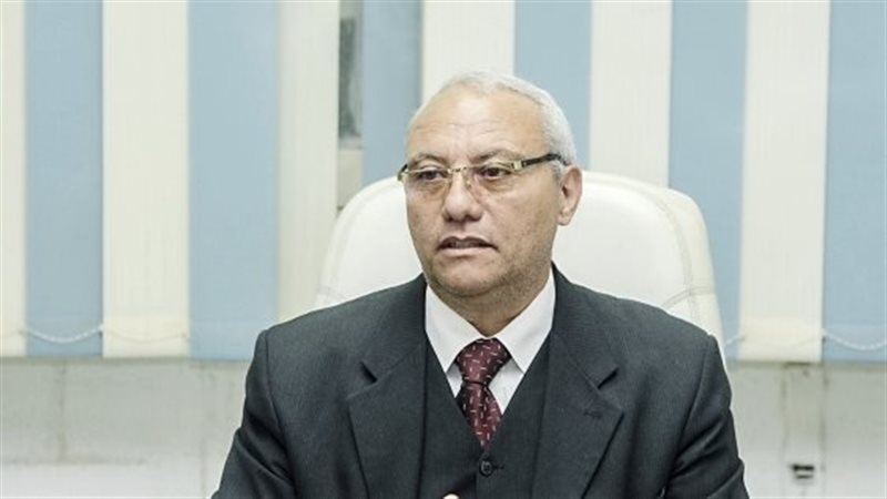 مدير معهد البساتين