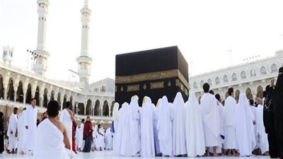 أزمة بوزارة السياحة والآثار بسبب خطة تشغيل موسم العمرة