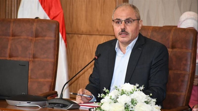 الدكتور ناصر مندور