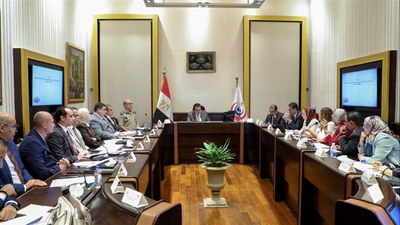 اجتماع الدكتور خالد