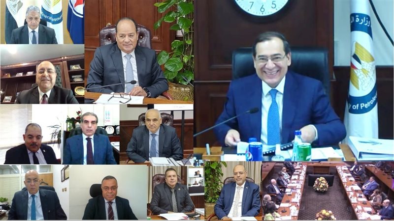 وزير البترول خلال