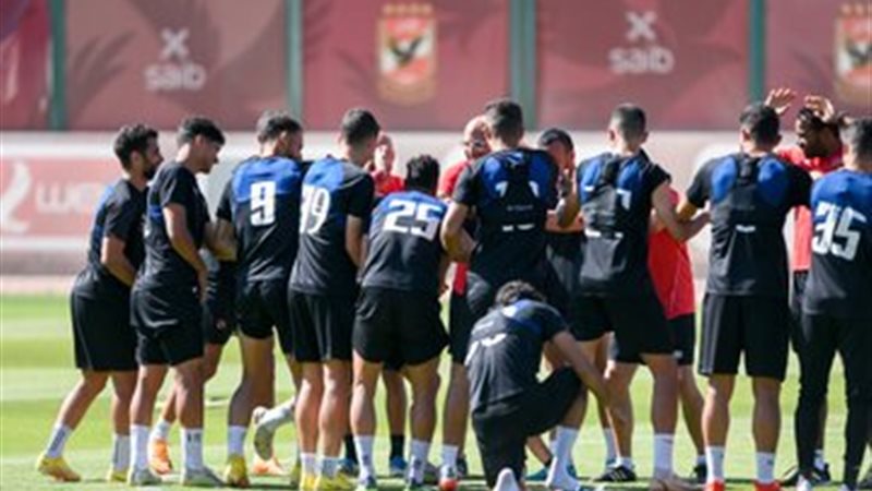 ترحيب لاعبو الأهلي