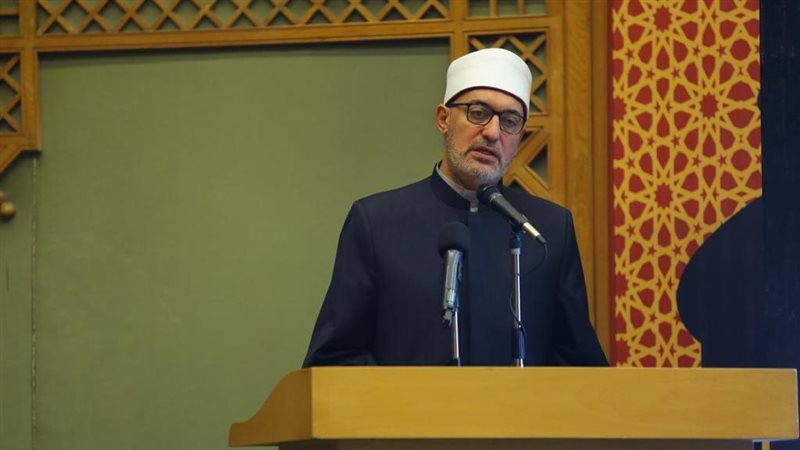 الدكتور نظير عياد