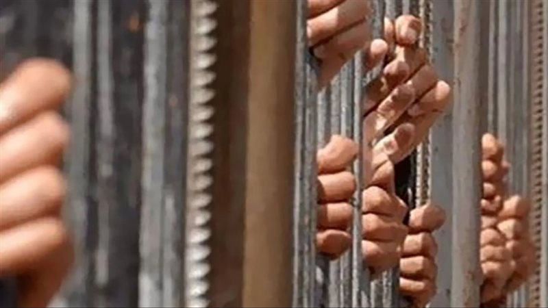 حبس 6 متهمين
