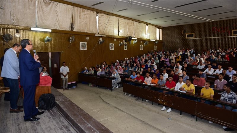 الدكتور مصطفى عبدالخالق