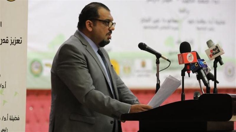 مدير البيئة بالجامعة