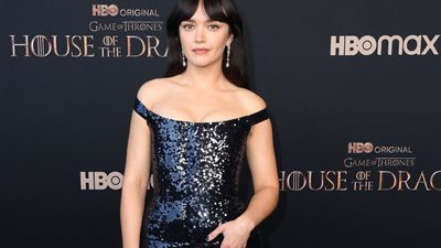 أوليفيا كوك تنشر صورا من كواليس الحلقة السابعة لمسلسل House of the Dragon