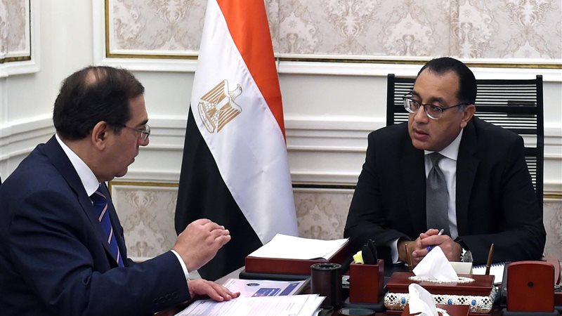 رئيس الوزراء ووزير