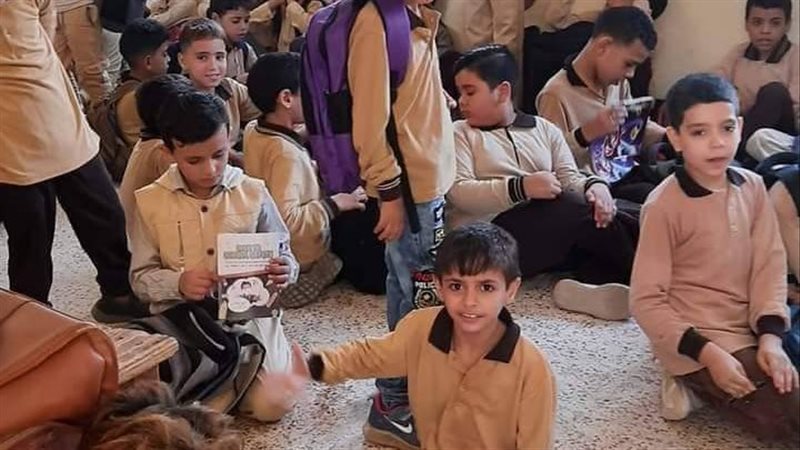 افتراش الطلاب على