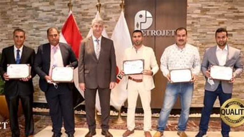 رئيس بتروجت يتوسط