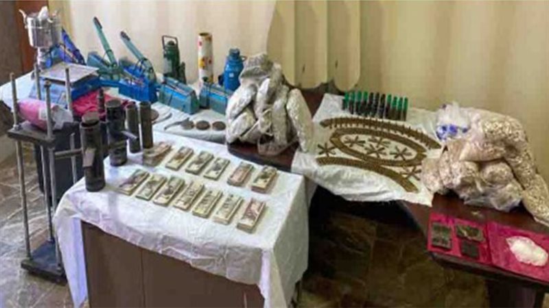 مضبوطات مصنع الهيروين