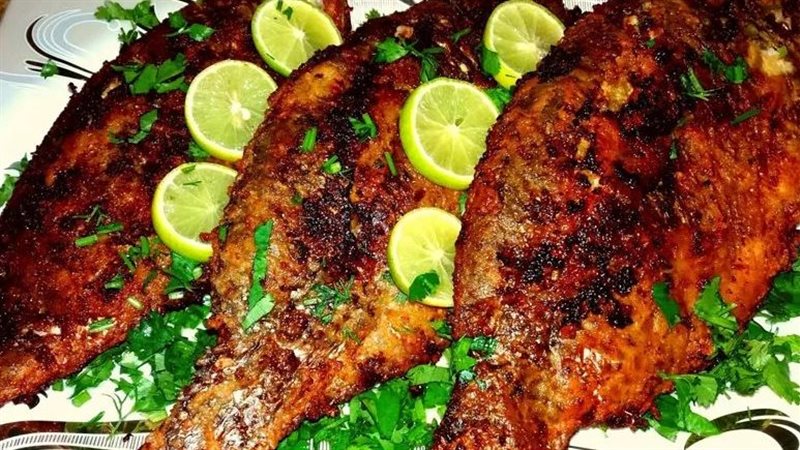 السمك البلطي بالصلصة
