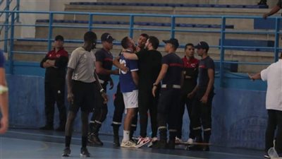 لاعب يد الأهلى يخضع لأشعة عاجلة بعد إصابته في مباراة الترجي 