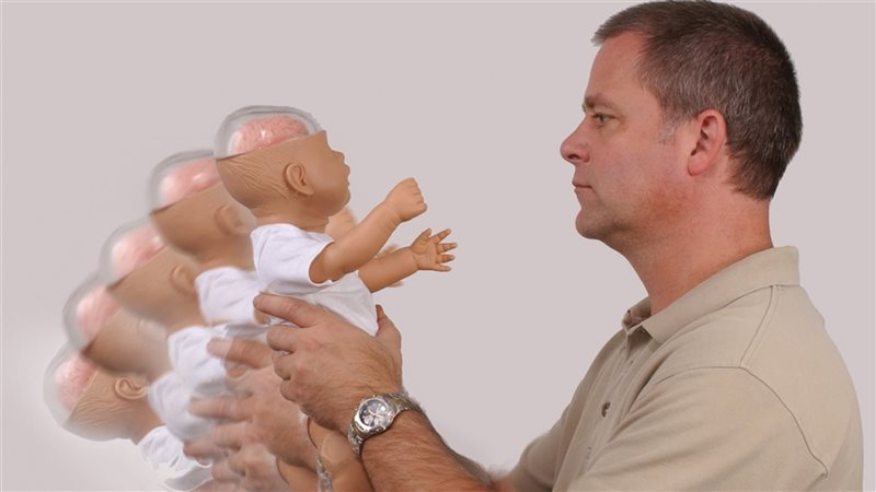 عادة هز الأطفال