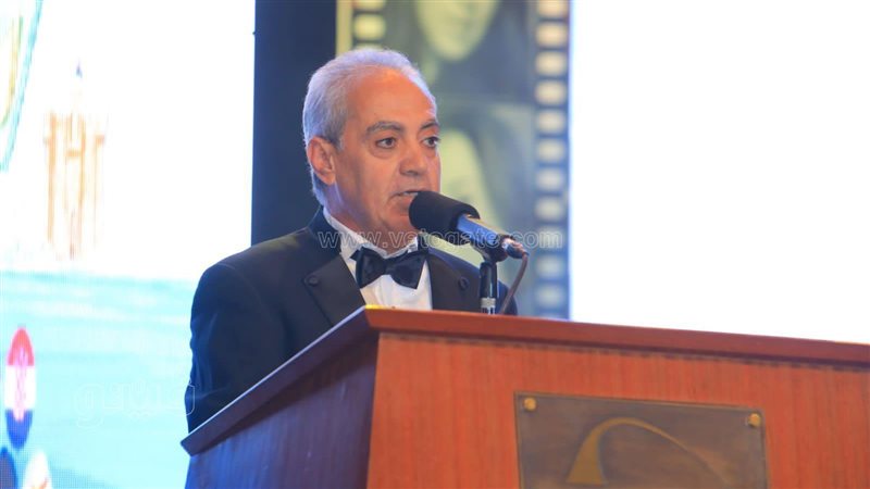 الناقد الأمير أباظة