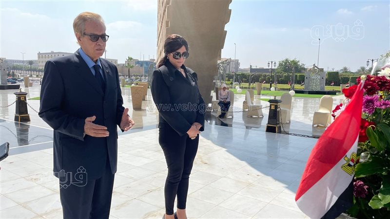 عفت السادات والمستشارعدلي