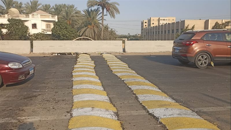 جانب من أعمال تركيب