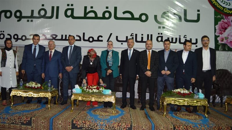 تكريم المتفوقين بنادي