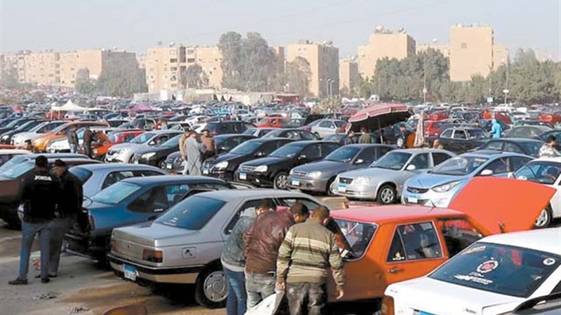 سوق‭ ‬السيارات‭ 