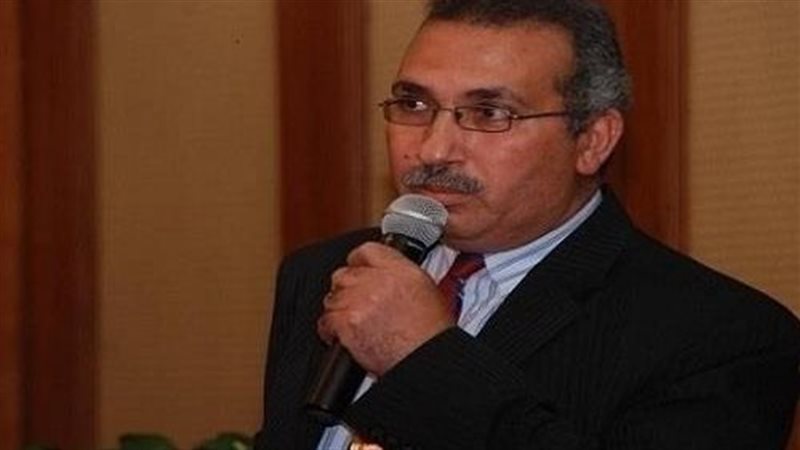 الدكتور عادل عامر