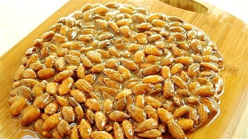 اللوزية