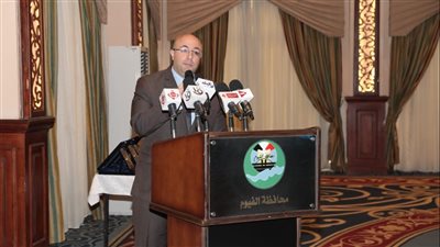 محافظ بني سويف: تشكيل لجنة متغيرات مناخية لمواجهة الأزمات والكوارث
