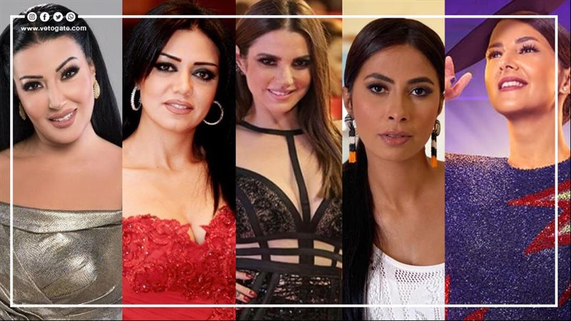 فنانات على خشبة المسرح