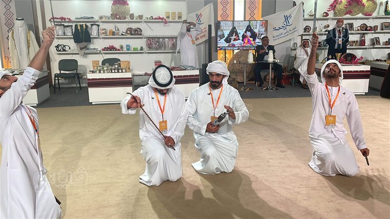 عرض فني للجناح الإماراتي