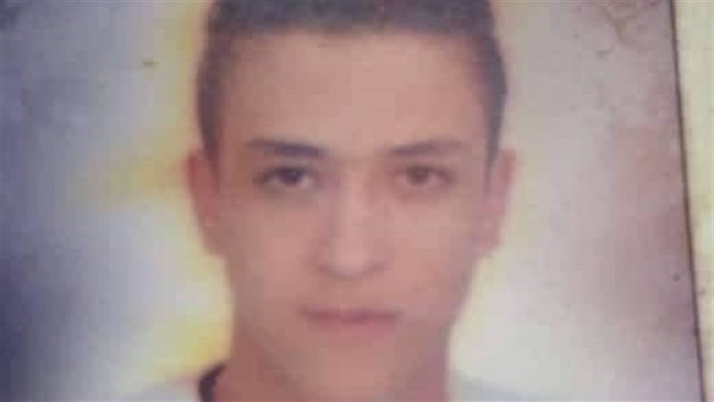 الشاب 