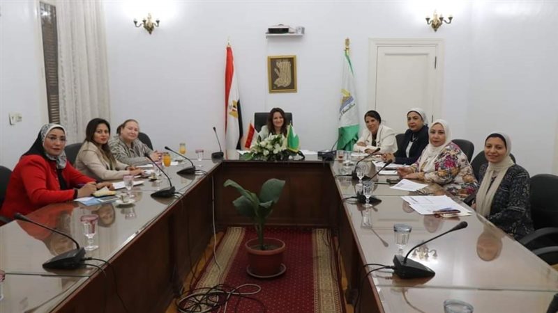 اجتماع نائب محافظ