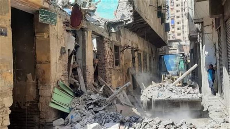 انهيار عقار