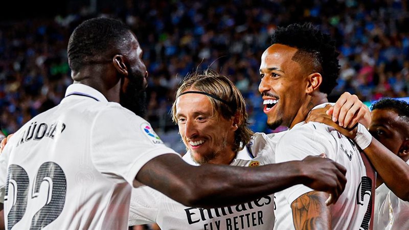 لاعبي ريال مدريد