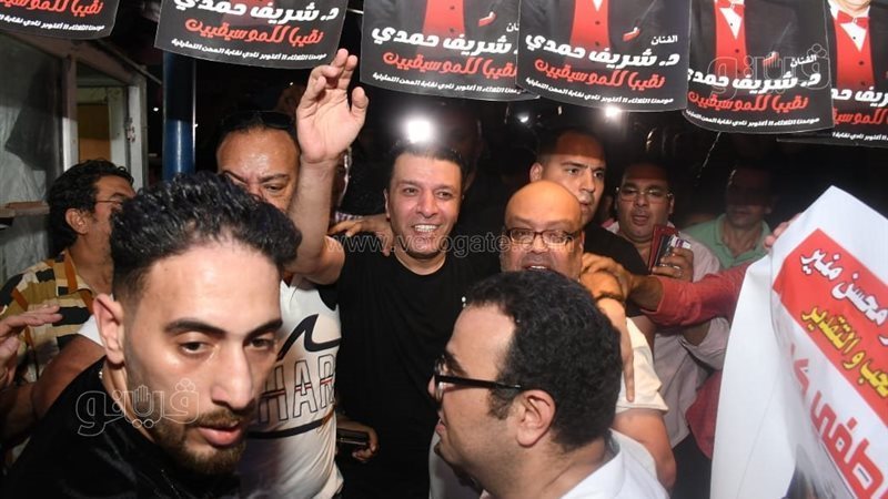 مصطفي كامل 