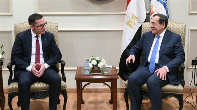 وزير البترول ورئيس