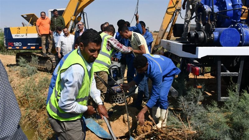 تطهير مخرات السيول