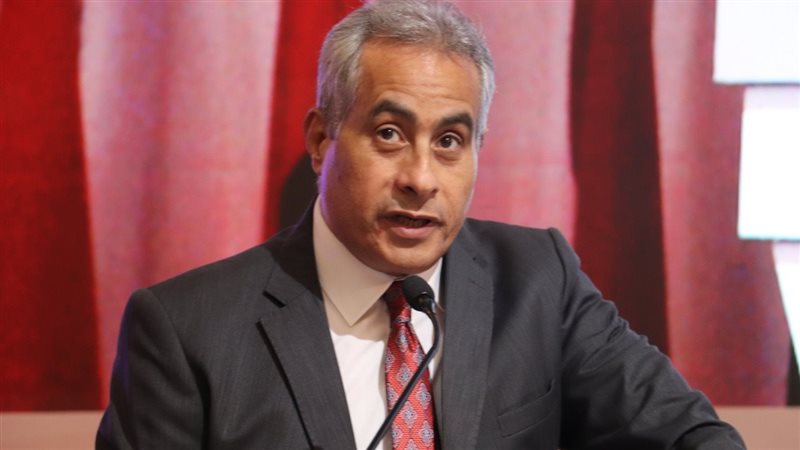 حسن شحاتة وزير القوى
