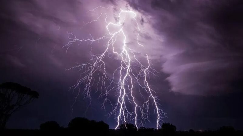 تصوير الصواعق بالمحمول
