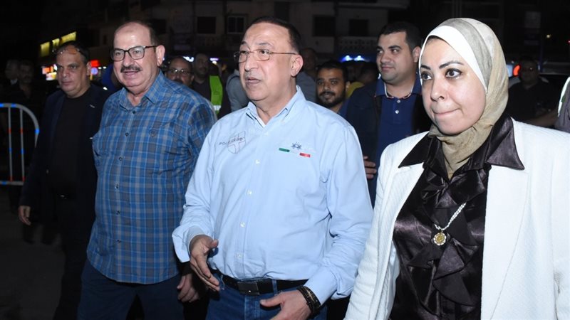 الشريف يتفقد تطبيق